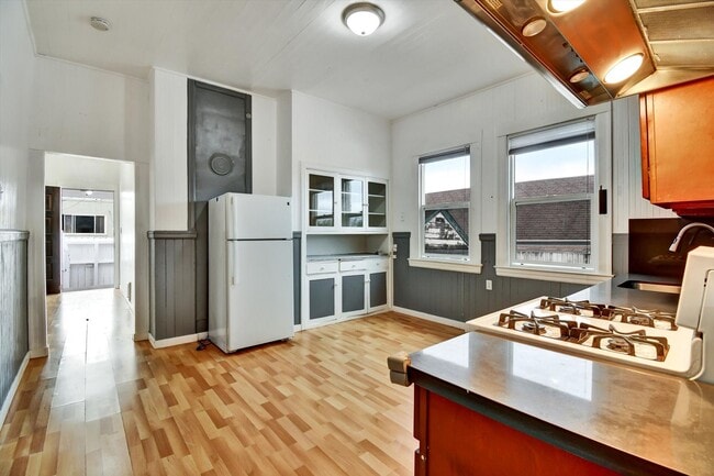 Foto del edificio - Three Bedroom House in Visitacion Valley