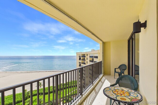 Foto del edificio - 300 Ocean Trail Way