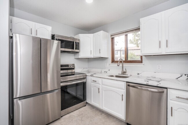 Foto del edificio - 123 Cottonwood Rd