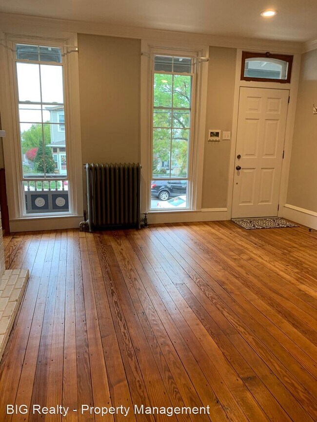 Foto del edificio - 3 br, 1.5 bath House - 346 1st Ave