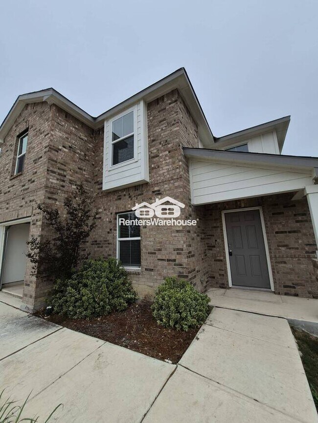 Photo - Two Story 4 bedroom / 2.5 bathroom in Whisper Falls.  Close to Lackland AFB.  Medina Valley ISD House