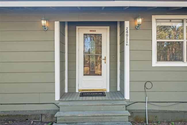 Foto del edificio - 24011 Lenze Rd