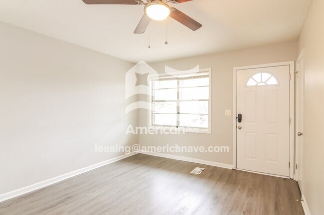 Foto del edificio - 4718 Marino St