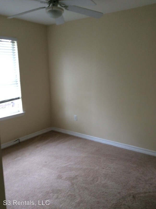 Foto del edificio - 3 br, 2 bath House - 360 Lang Ave