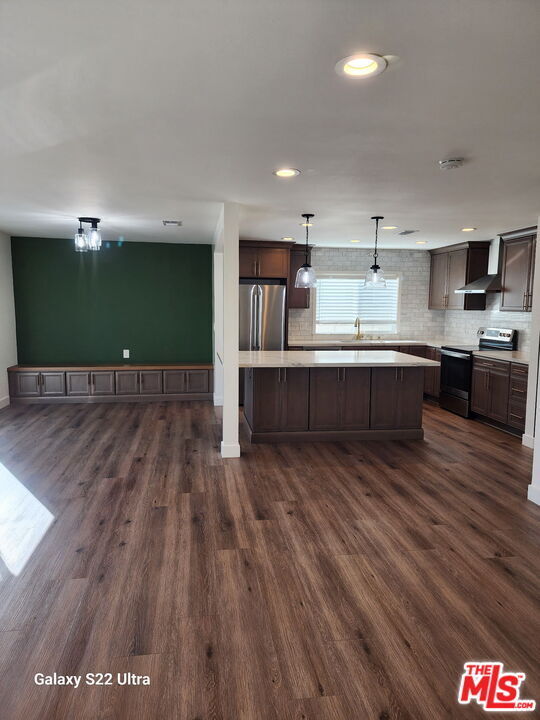 Foto del edificio - 15624 Gaymont Dr
