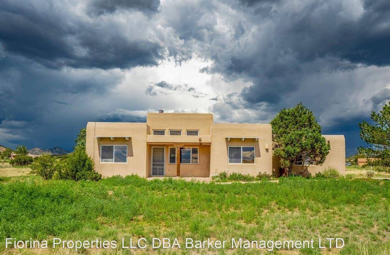 3 br, 2 bath House 8 Esquina Road House Rental in Santa Fe, NM