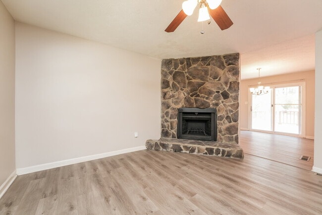 Foto del edificio - 2194 Cherokee Valley Cir