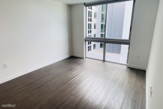 Foto del edificio - 2 br, 2 bath Condo - 3435 NW 7th St NUEVO ...