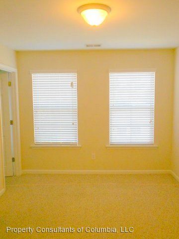 Building Photo - 2 br, 2.5 bath House - 584 Superior Street