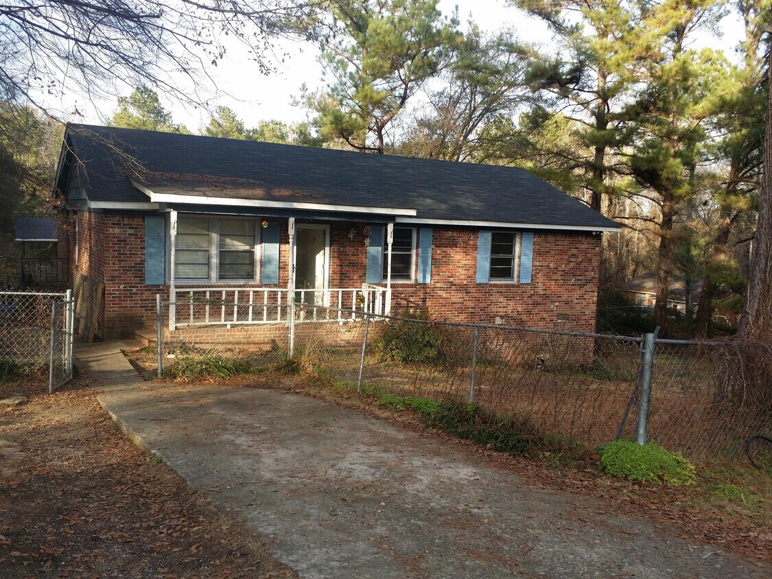 Primary Photo - 228 Savannah Dr