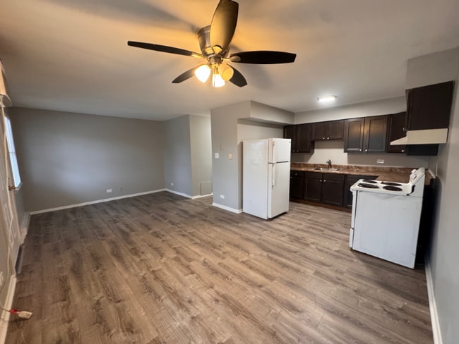 Foto del edificio - 474 W 14th Pl