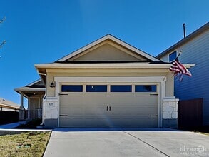 Building Photo - 5217 Saddle Clb Dr