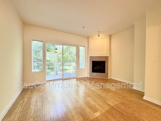 Foto del edificio - 1853 NE 102nd Ave