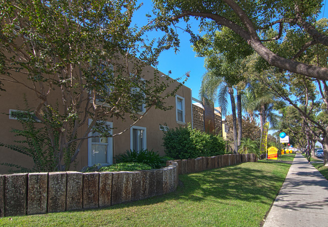 Building Photo - Villa Hermosa Apartments