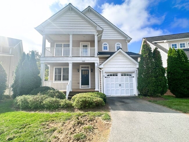 Building Photo - Large Single Family Home Minutes to Downto...