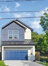 Building Photo - 7825 Colonial Ln