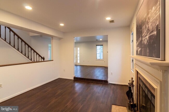 Building Photo - 4712 Colonel Darnell Pl