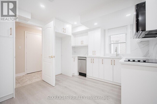 Building Photo - 23 San Vito Dr