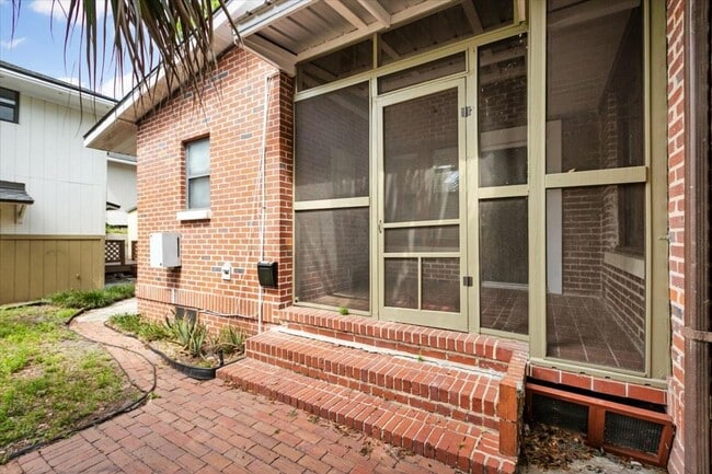 Photo - Beautiful Newly Renovated Studio in Ingleside Park! House