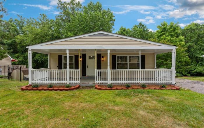 Primary Photo - 3 bedroom in UPPER MARLBORO MD 20772