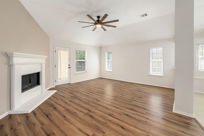 Building Photo - 108 Windmill Cir
