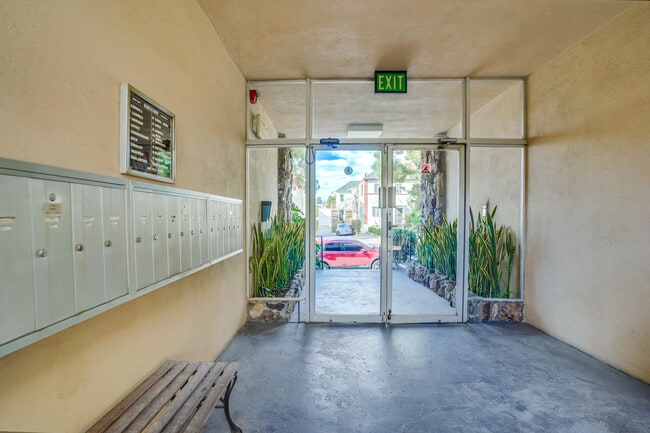 Foto del edificio - 2030 N Vermont Ave
