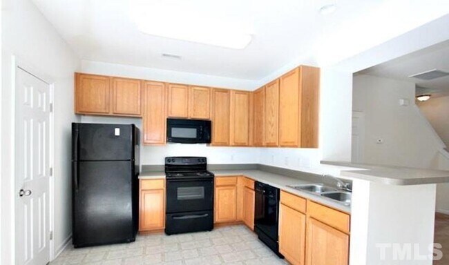 Building Photo - 1505 Oxleymare Drive