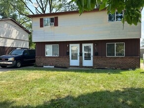 Building Photo - 1541-1541 Maine Ave
