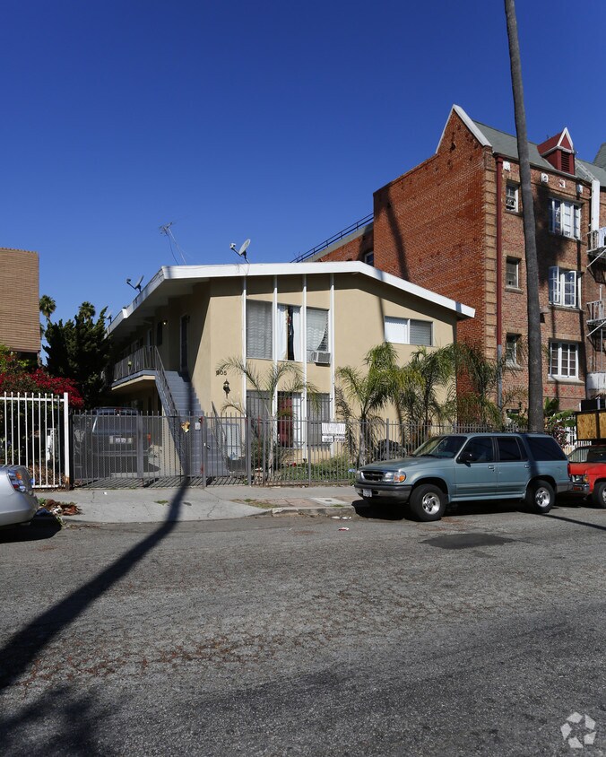 Foto principal - 905 S Fedora St