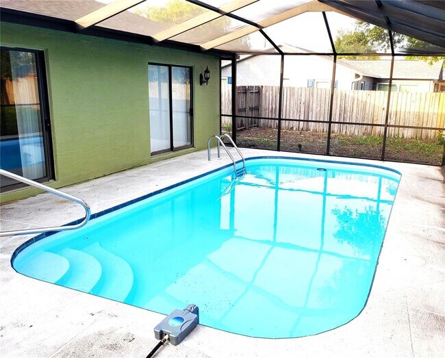 Foto del edificio - 4284 Everett Ave