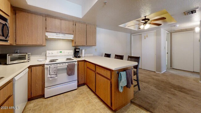 Foto del edificio - 8155 E Roosevelt St