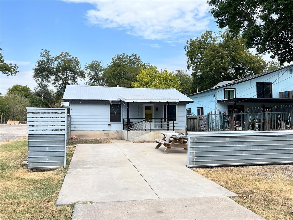 3616 Munson St, Austin, TX 78721 House Rental in Austin, TX