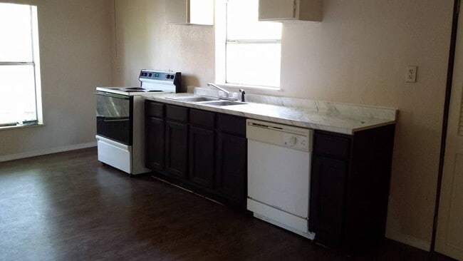 cocina - 109 Gravel St