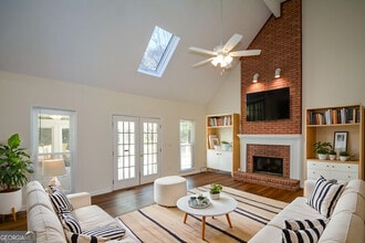 Building Photo - 2972 Hampton Pl