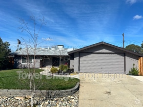 Building Photo - 9425 Dalton Way