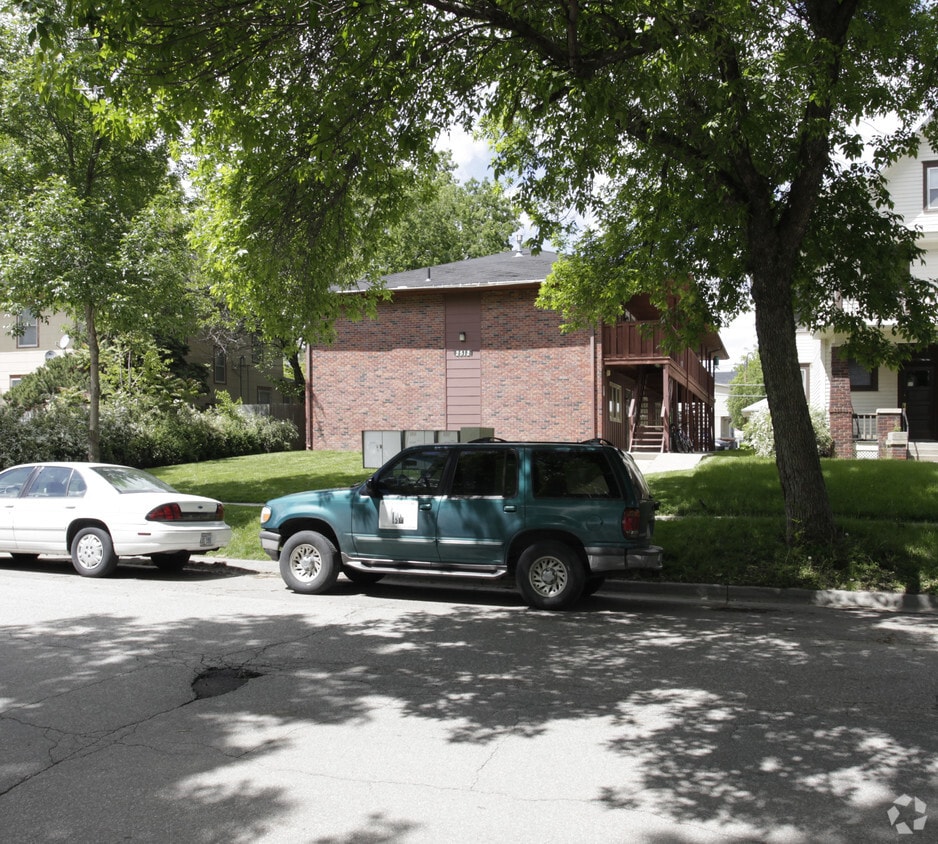 Primary Photo - 2512 R St