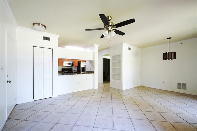 Foto del edificio - 6533 Emerald Dunes Dr