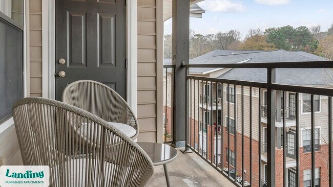 Foto del edificio - 2000 Monroe Pl NE