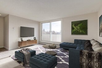 Building Photo - Cassils Plaza