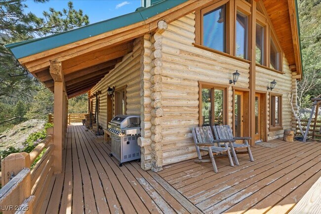 Foto del edificio - 4947 Snow White Rd