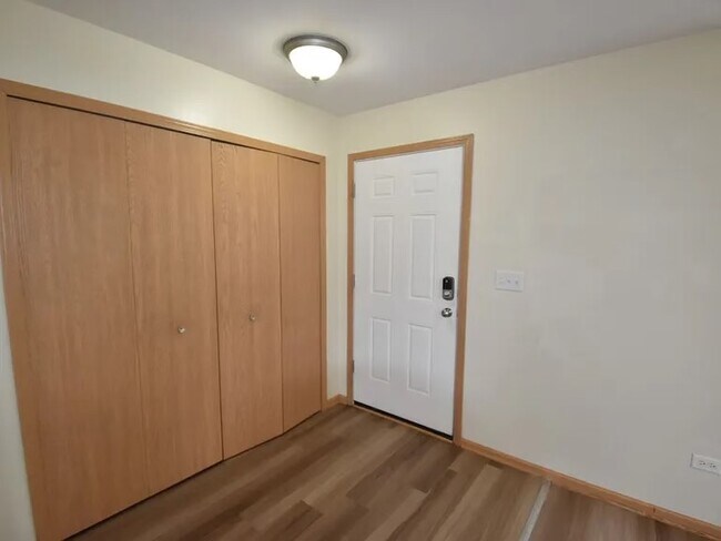 Building Photo - 1714 Stonegate Dr