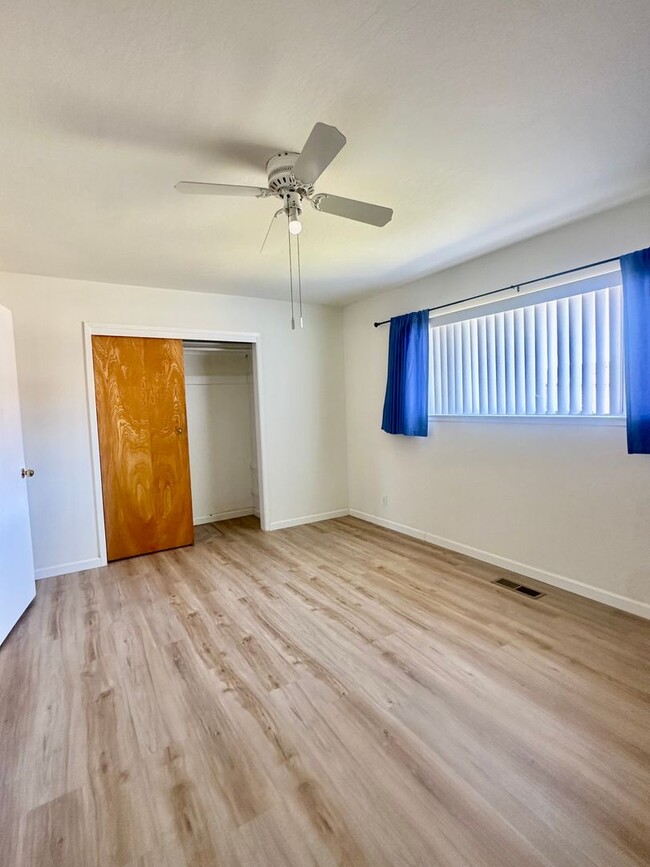 Foto del edificio - 37654 Argyle Rd