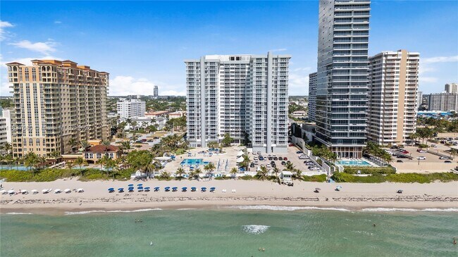 Foto del edificio - 2030 S Ocean Dr