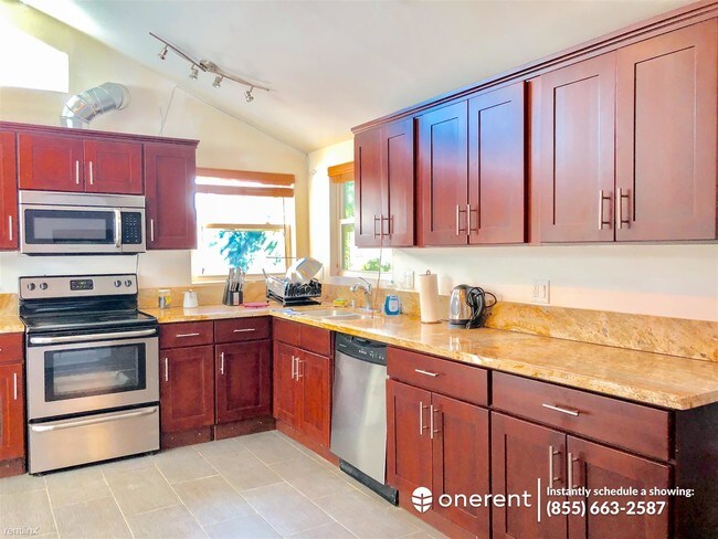 Building Photo - 2 br, 1 bath House - 48 Box Canyon Road -