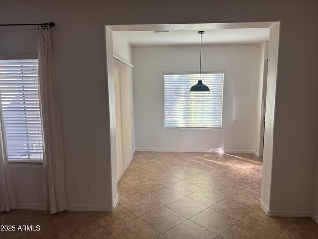 Foto del edificio - 3670 E Zachary Dr