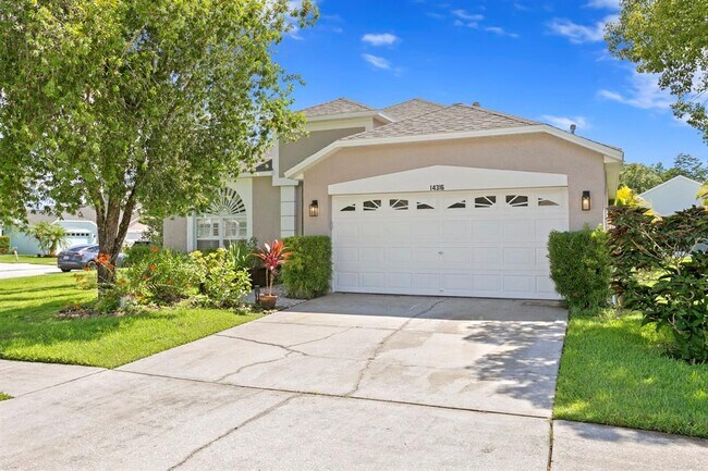 Foto del edificio - 14316 Sky Flower Ln