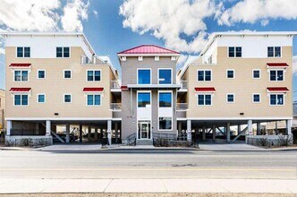 Building Photo - 128 Ashworth Ave