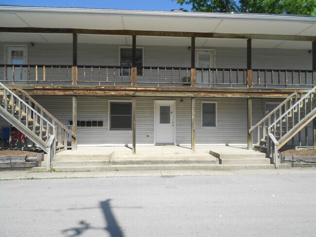 203 Stanley Ave. - 203 Stanley Ave