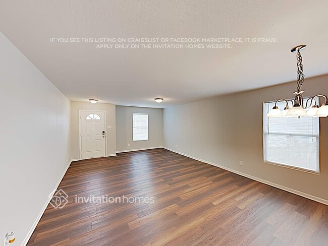 Foto del edificio - 513 Zander Woods Ct