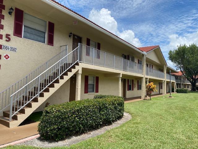 Foto del edificio - 3576 N University Dr